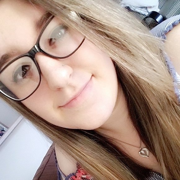 Meet your Posher, Samantha - Picture 1 of 1